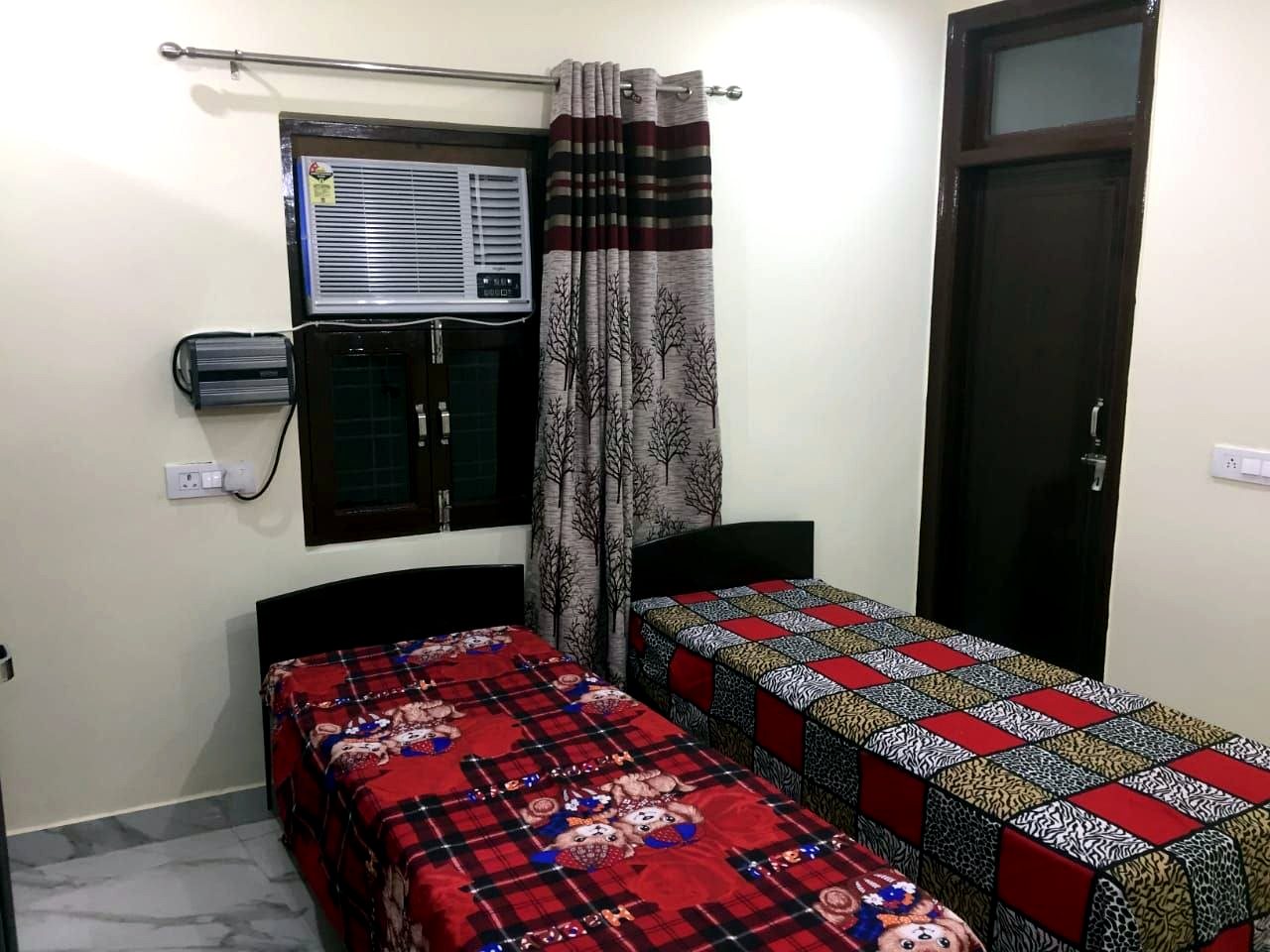 Star Stayz Sector 15 — Room