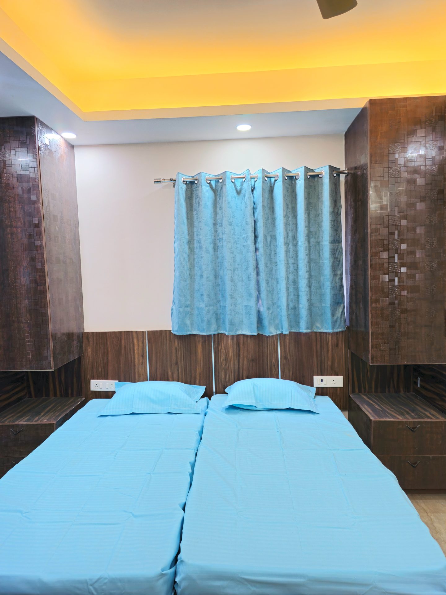 Room at Star Stayz Sector 52